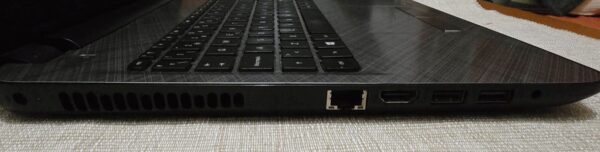 WhatsApp Image 2026-05-07 at 00.31.58 (2) HP 240 G8 14" Core i5 1 GHz
