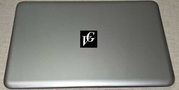 WhatsApp Image 2026-05-07 at 00.31.58 HP 240 G8 14" Core i5 1 GHz