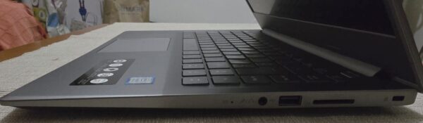 WhatsApp Image 2026-05-07 at 00.35.34 (3) Portátil Medion i7 SSD S6445